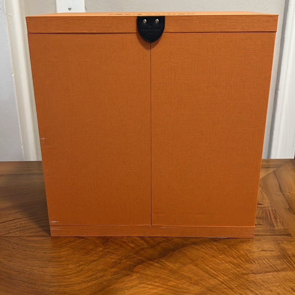 Louis Vuitton Capucines handbag BOX ONLY